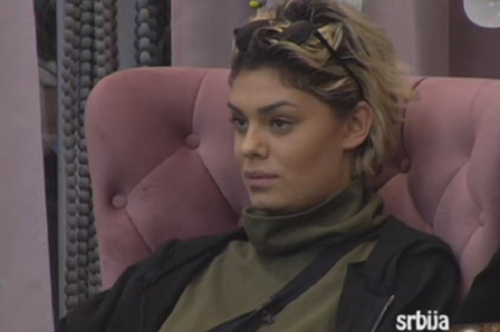 ISPLIVAO CENOVNIK MINE VRBAŠKI Kao klinka se bavila prostitucijom?! Prijateljica otkrila sve detalje