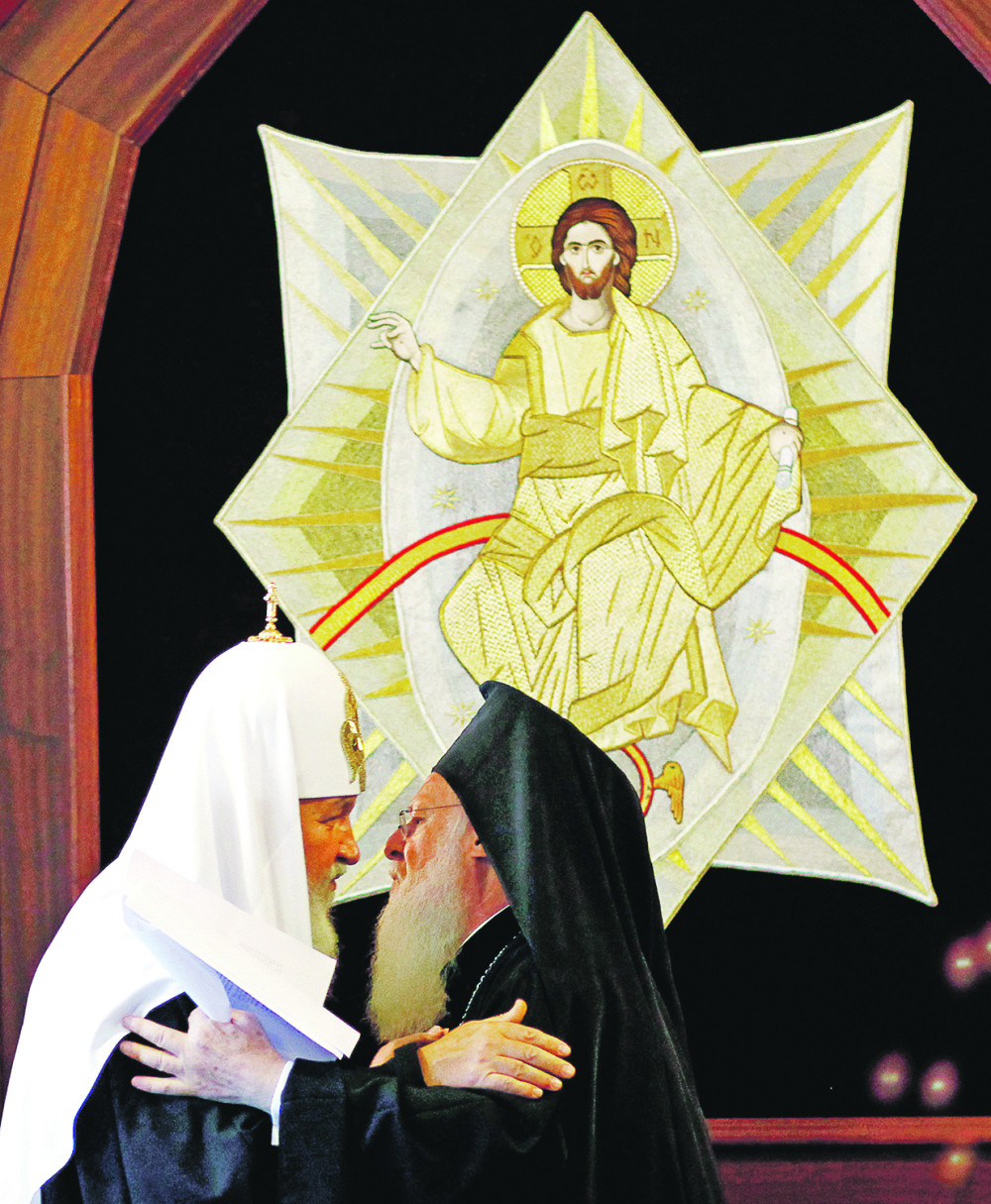 Ne mogu da sruše Putina, pa uništavaju pravoslavlje, nakon ove odluke BALKAN ĆE DA GORI, U OPASNOSTI I SPC!