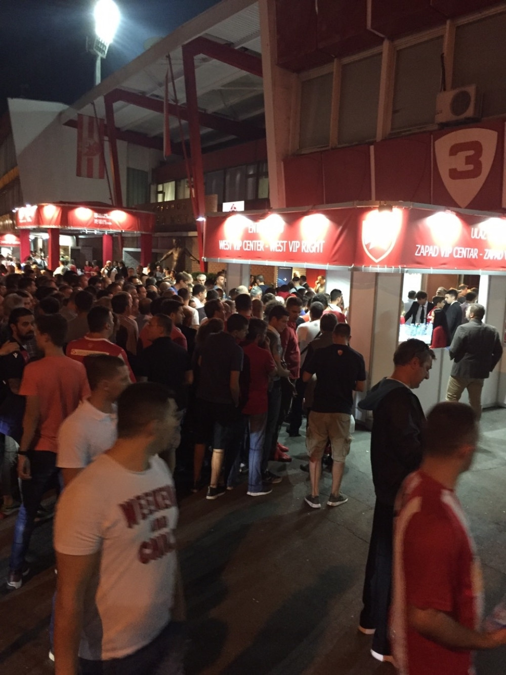 Navijači, evo informacije o ulasku na stadion, BIĆE POSEBAN REŽIM!