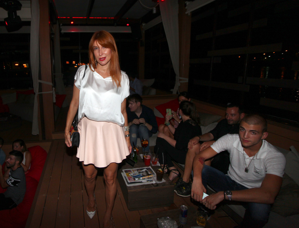 POSLE STOTINA UBODA IGLOM! Snežana Dakić pokazala kako joj izgleda lice nakon estetskog tretmana!