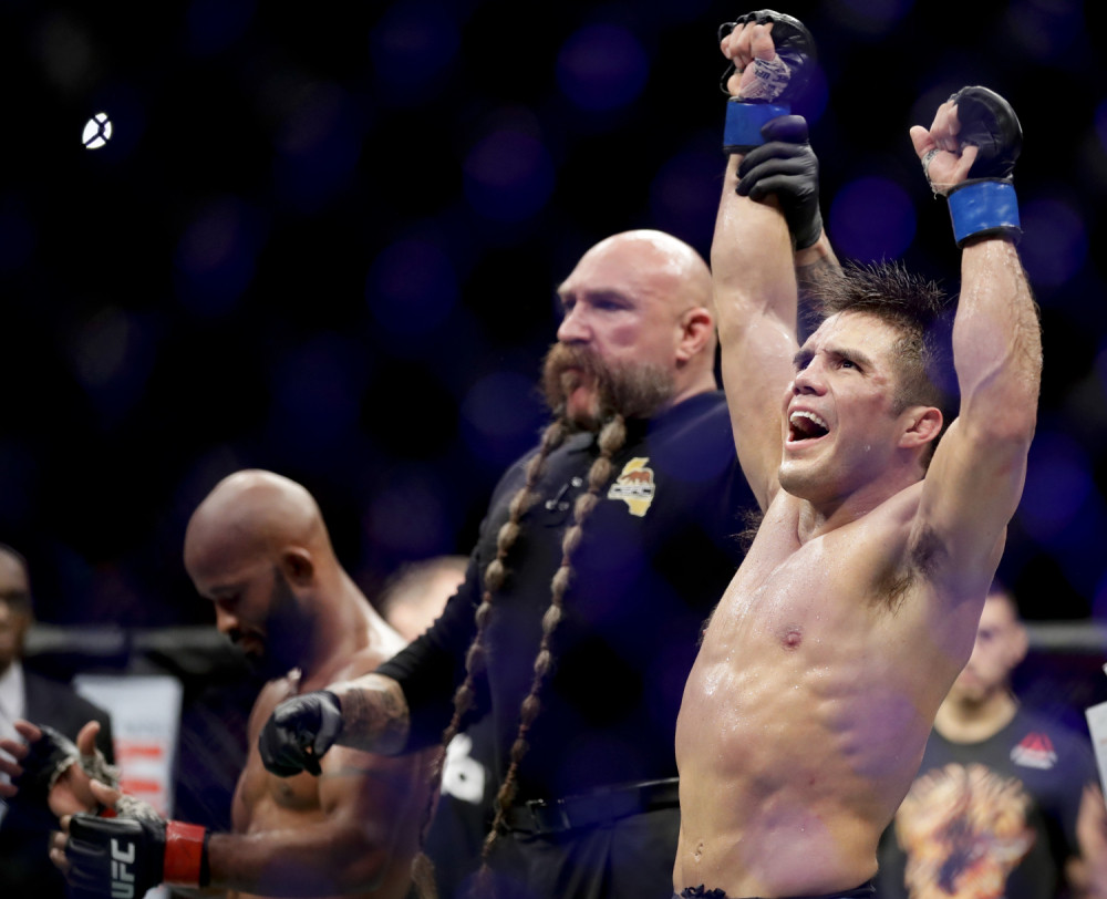 UFC šampion izgubio pojas na aerodromu, posle OSAM dana saznao je ovo! (VIDEO)