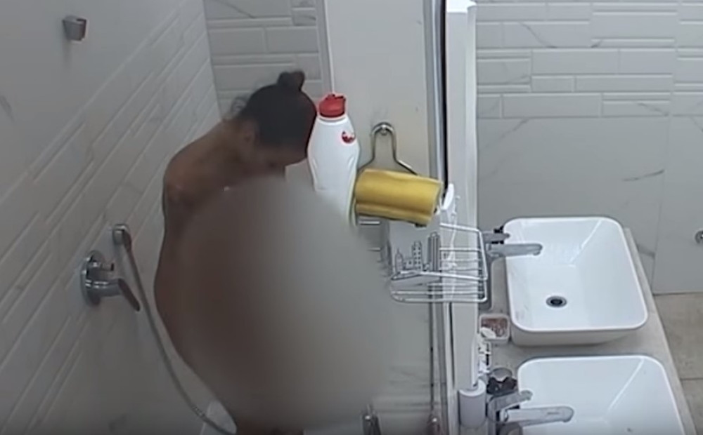 ZADRUGARKE POTPUNO GOLE! Stanija pokazala GRUDI, a ona je otkrila baš sve! Muškarcima nije dobro! (18+)