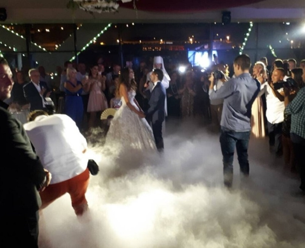 PEVAČ DAO ČITAVO BOGATSTVO NA SVADBU Zastaće vam dah kada čujete koliko je koštala svadba Stevana Anđelkovića!