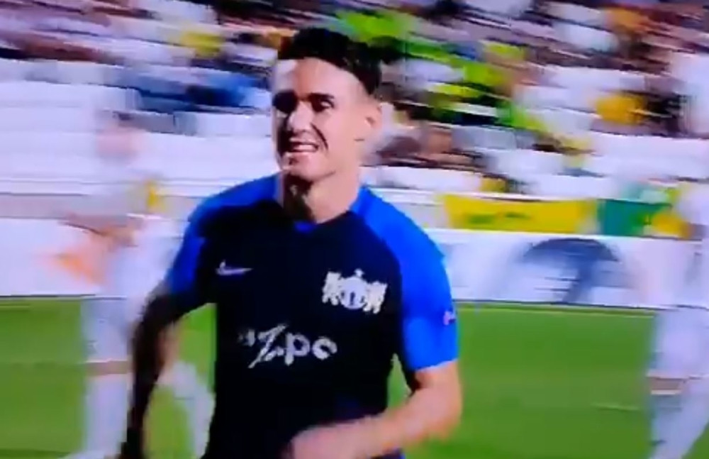 Krenuo da proslavi gol pa nestao, saigrači u šoku! (VIDEO)