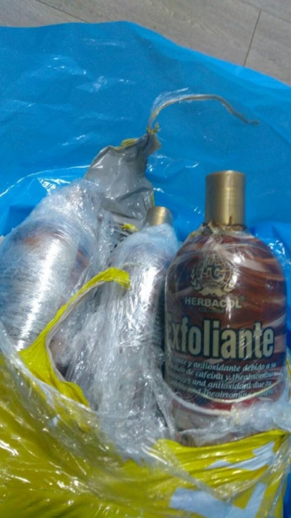 USPEŠNA AKCIJA U BEOGRADU Uhapšen diler sa tri litra BOŽIJE DROGE iz Kolumbije!