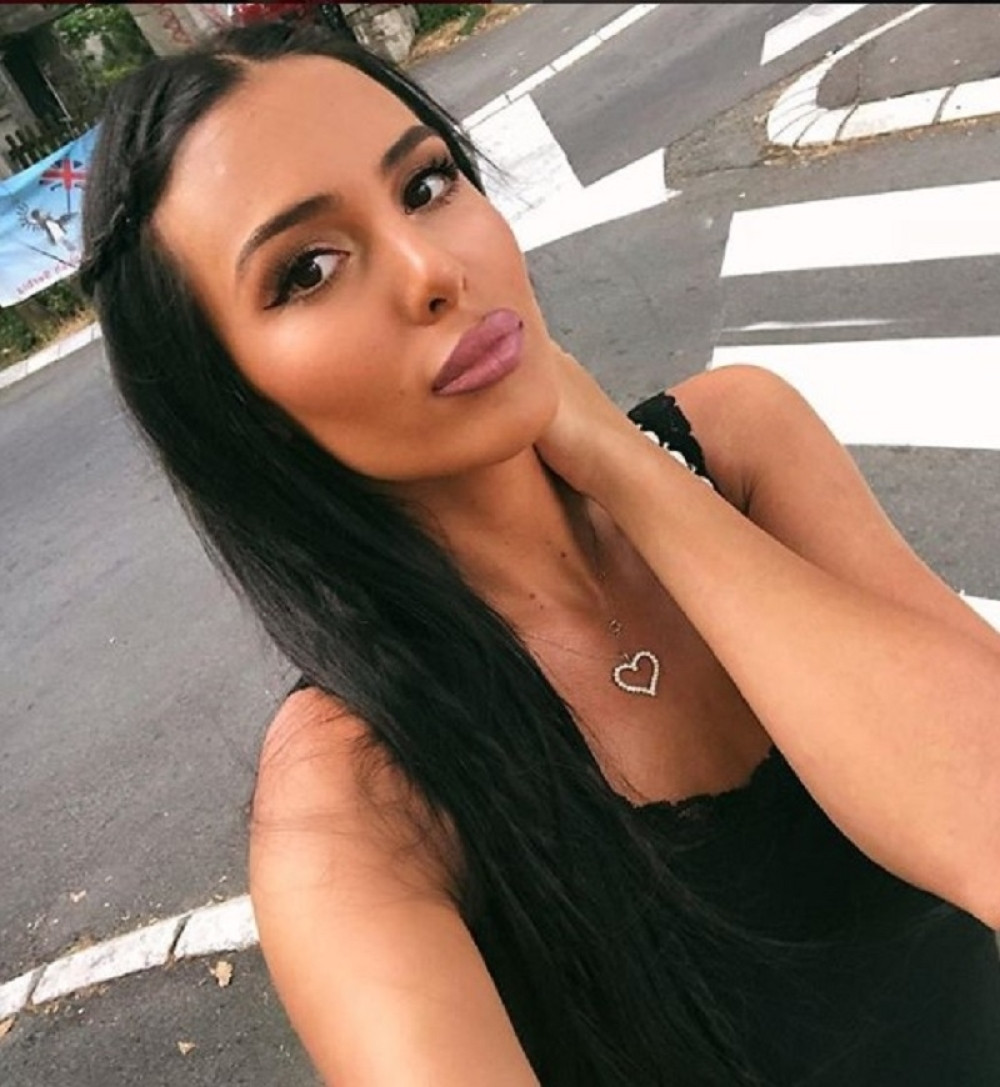 Poznata internet zvezda javno MUVA Anastasiju Ražnatović, njen odgovor je ZAPREPASTIO sve (FOTO)