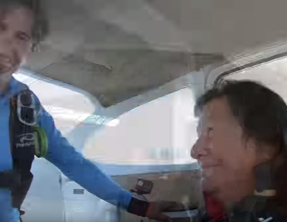 Sin je mami za 70. rođendan spremio neverovatan poklon! Zaledićete se kad vidite o čemu se radi