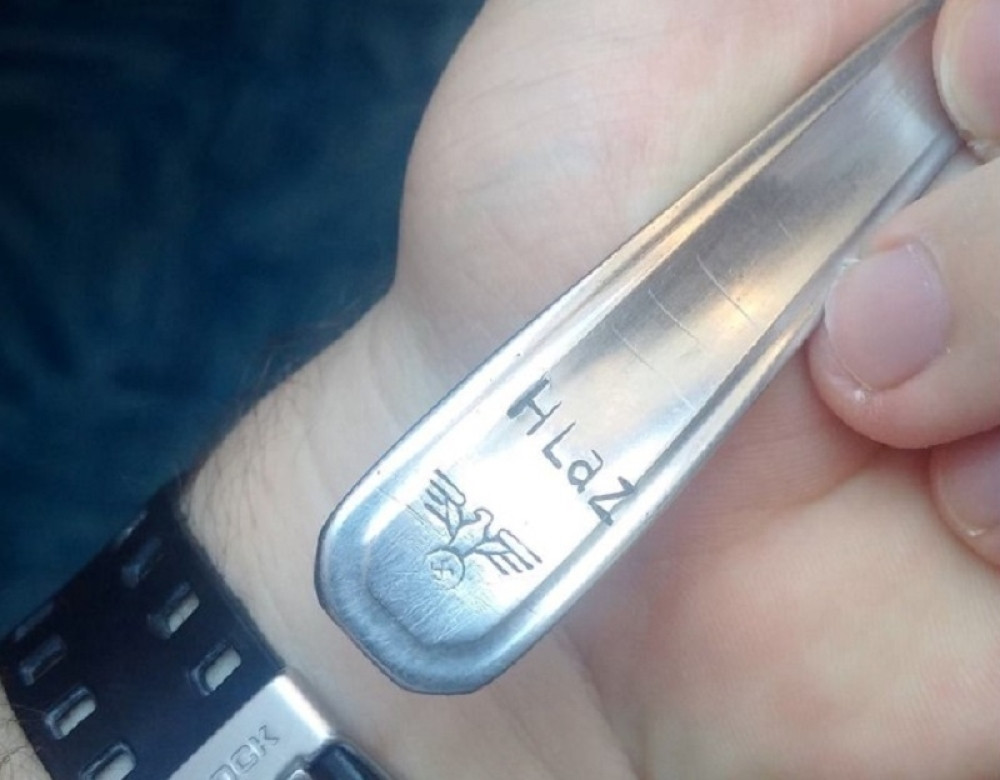 Viljuška sa svastikom nije naša, drugi problemi nas muče!