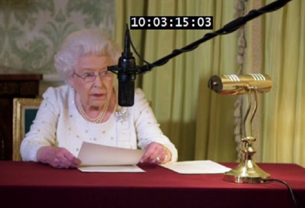 Isplivao neverovatan snimak kraljice Elizabete, SAMO ONA JE USPELA DA JE PREKINE (VIDEO)