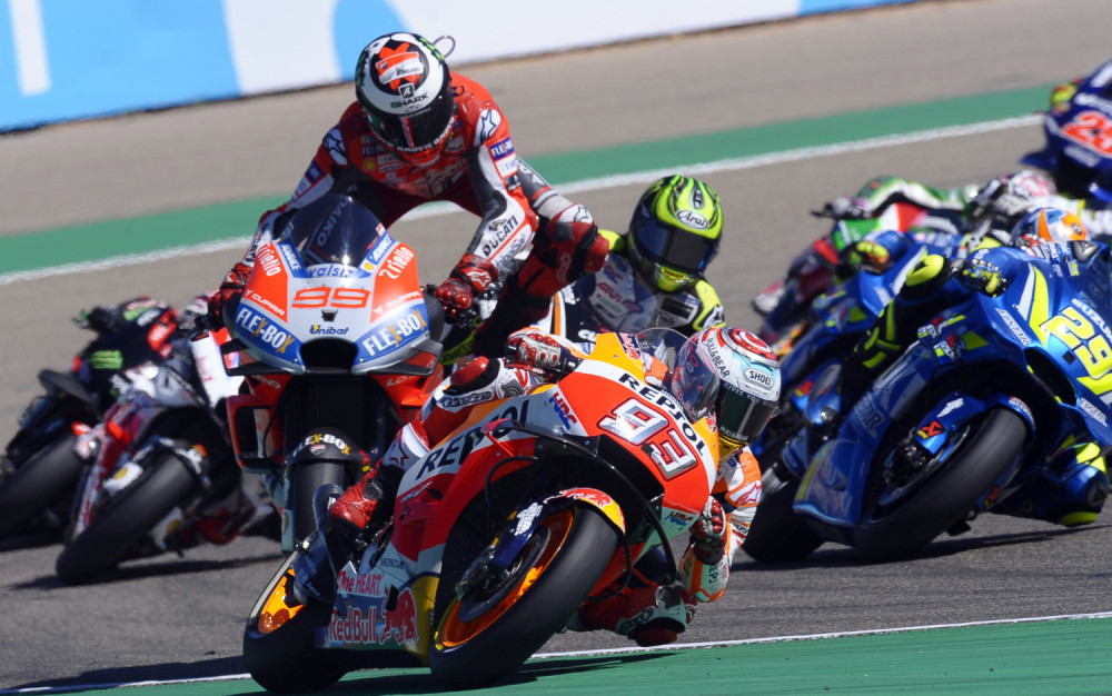 Brutalan pad Lorenca, Španac LETEO, motor mu se raspao! (VIDEO)