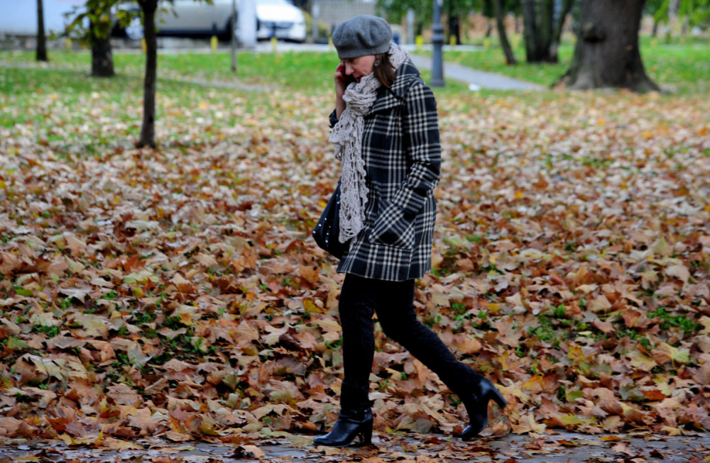 DOBILA je torbu na POKLON od muža i OTKRILA TAJNU koja je mogla da je KOŠTA ŽIVOTA!