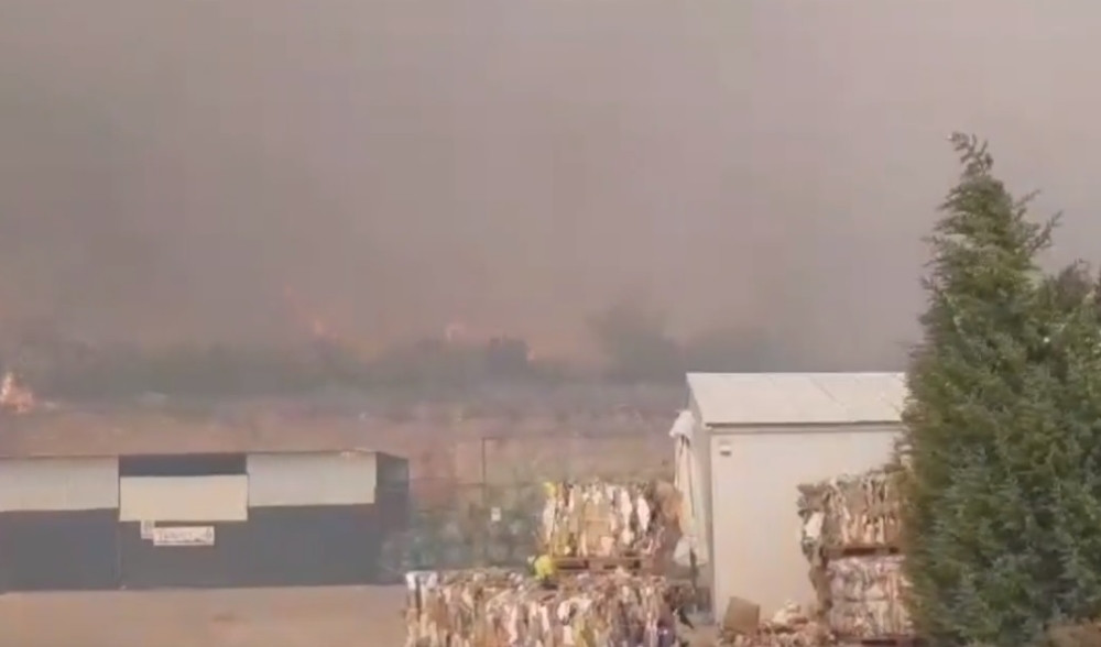 Vatrogasci ne mogu da ugase požar na Pelješcu, evakuišu stanovništvo i turiste!