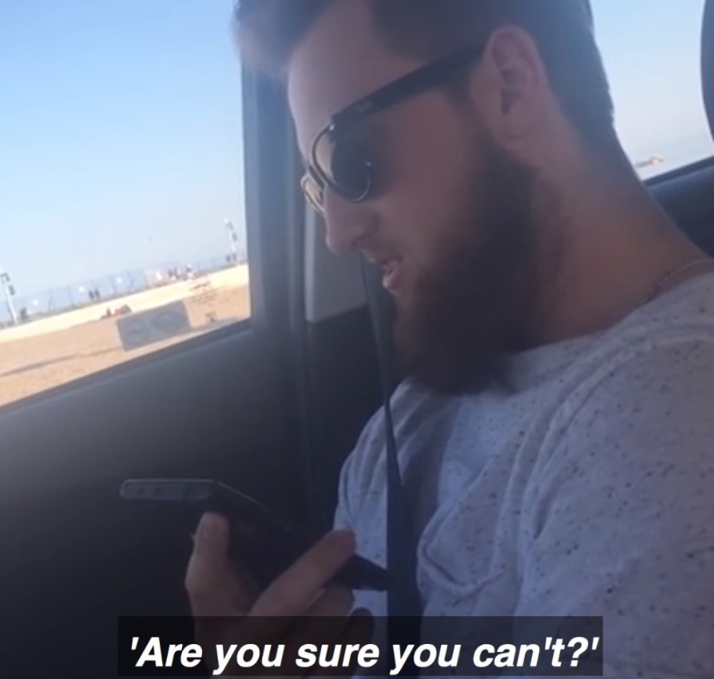 ŠTA SE OVDE DESILO?! Nazvao je firmu tražeći izgovor da ode na pecanje i napravio potpuni haos! (VIDEO)