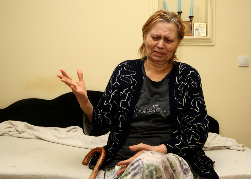 Vladimir je godinama brinuo o bolesnoj majci, a onda je potegao pištolj i pucao u TRUDNICI U LEĐA