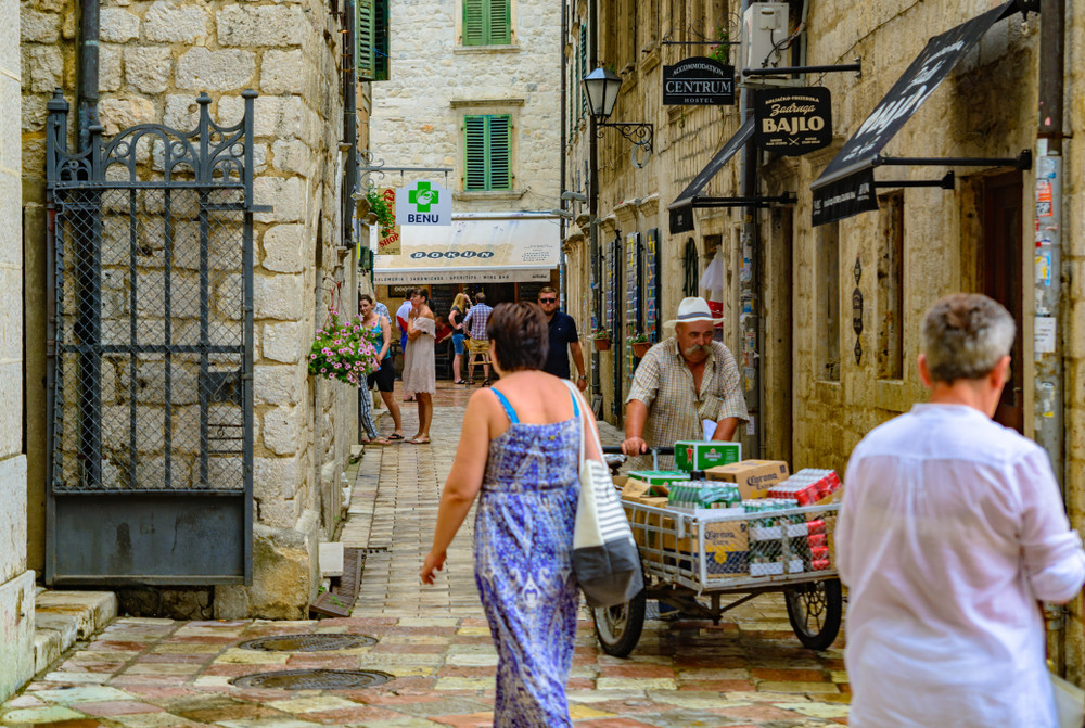 "Možda se nikad i ne udaš..." Crnogorac rekao komšinici da je debela i završio na sudu, a sada o njegovoj kazni bruji ceo region