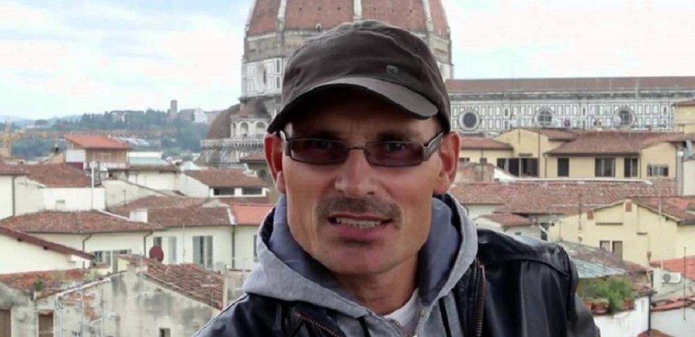 "Prišao mi je, gledao pravo u oči i osmehnuo se, mislila sam da ima poklon za mene" (FOTO)