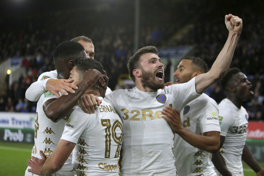 Navijači Lidsa već slave POVRATAK u Premijer ligu, od ove pesme trese se Čempionšip (VIDEO)