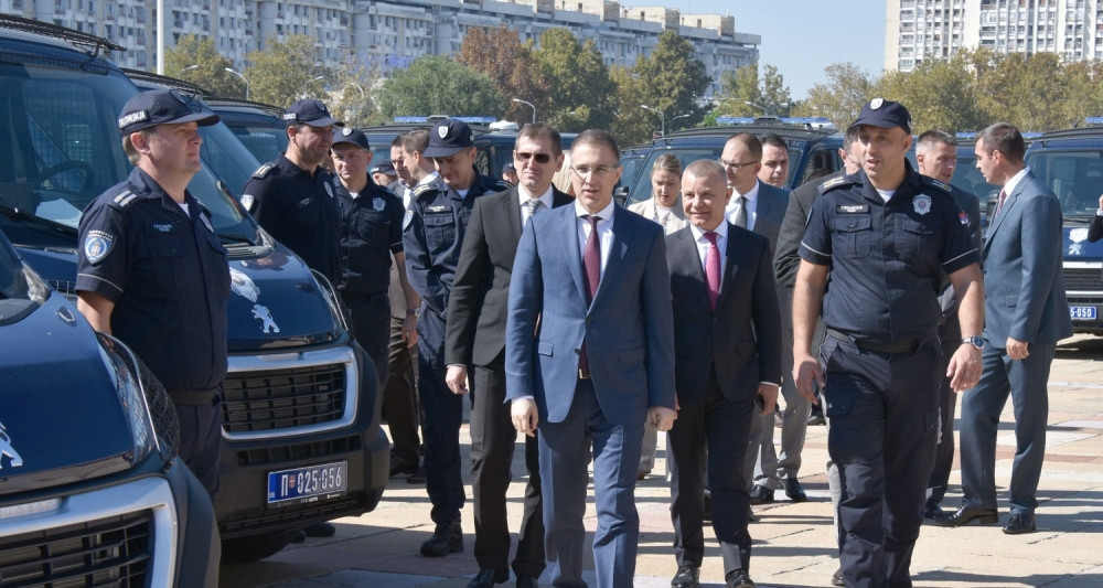 MUP od danas ima nove aždaje u voznom parku! Građani su sad mnogo bezbedniji (FOTO)