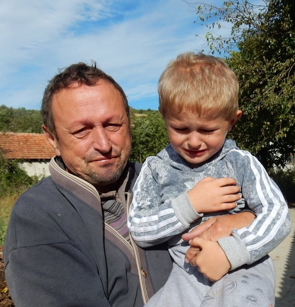Damjan (3) žrtva je šiptarskog terora, kad vidite šta su uradili njegovoj porodici i vi ćete zaplakati!