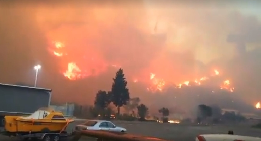 OGROMAN POŽAR u Crnoj Gori, vatrogasci na terenu, ove noći neće biti spavanja! (VIDEO)