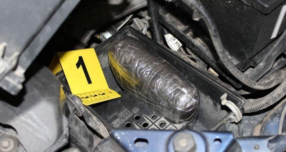 GRANIČNA POLICIJA: Zaplenjen kilogram kokaina na Horgošu!