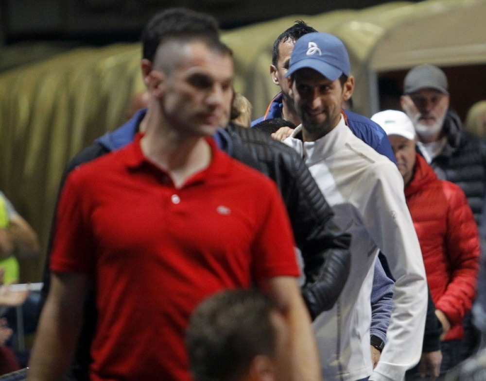 Novak je došao u Pionir i gleda Zvezdu, a i ZBOG OVOG DETALJA dobio je gromoglasan aplauz! (FOTO)