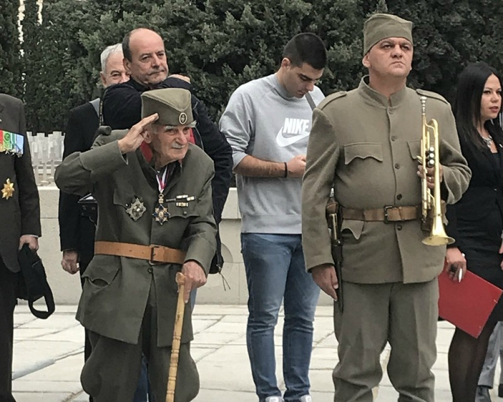 Deka Đorđe (91) će do smrti čuvati kosti hrabrih srpskih vojnika, a za ovaj prizor je živeo (FOTO)