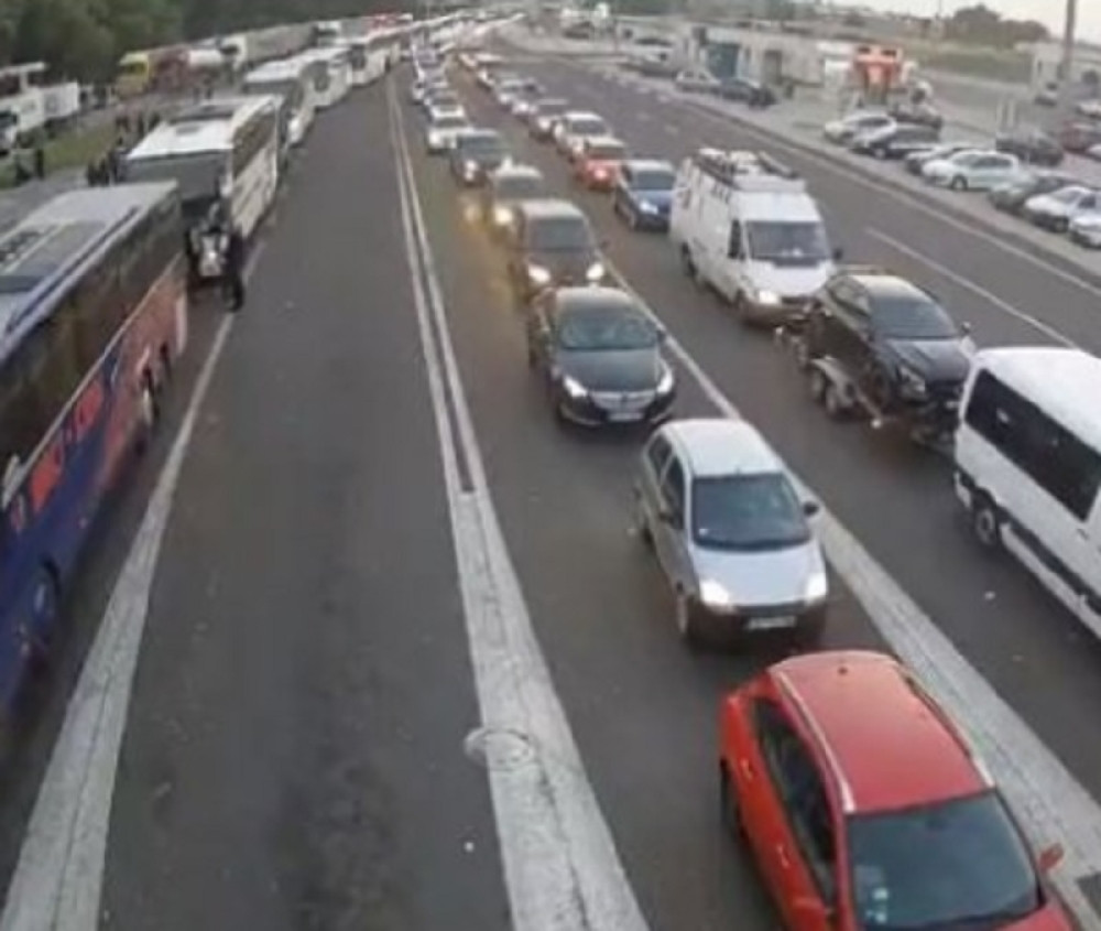 Oprez zbog mogućih mokrih kolovoza