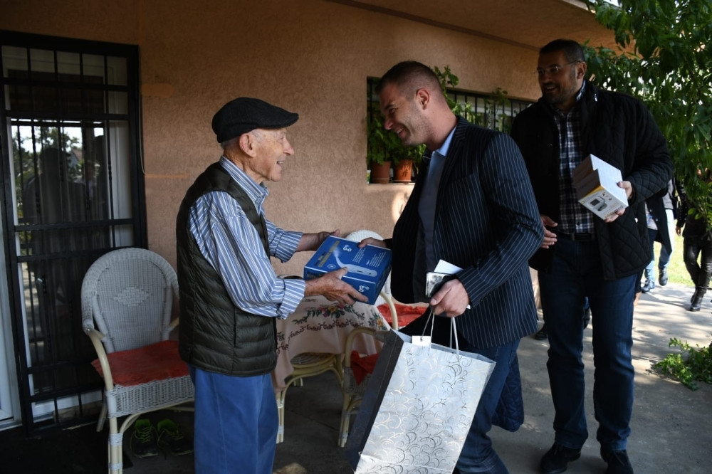 Stav SNS: Srbija nikada neće zaboraviti svoje penzionere!