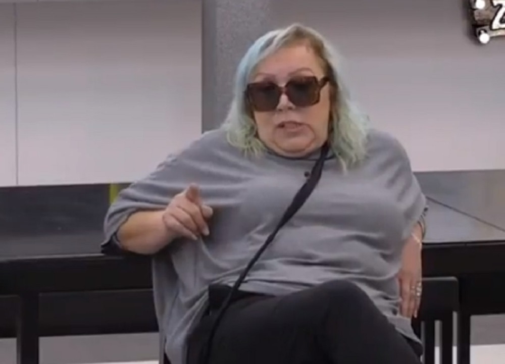 ON VRŠI NUŽDU IZA KUĆE, NE MARI ZA KAMERE Zorica Marković se jedina pobunila protiv njega i napravila haos!