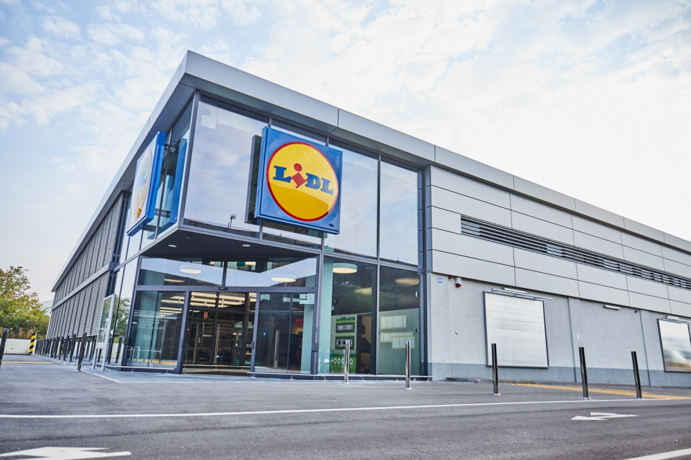 Zavirite u jednu od "Lidl" prodavnica u Beogradu: Meso i kafa jeftiniji za 30 odsto, odeća bagatela i to nije sve! (FOTO)