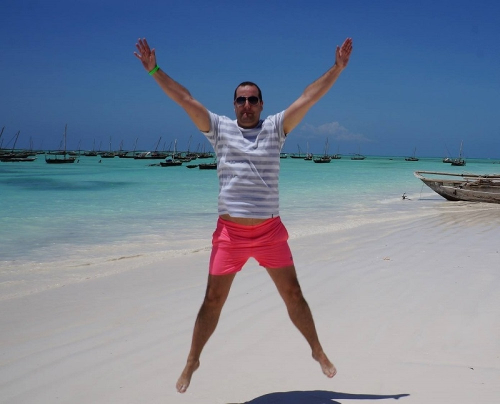 Ojadio putnike i agencije za 333 miliona, pa zbrisao na egzotičnu destinaciju