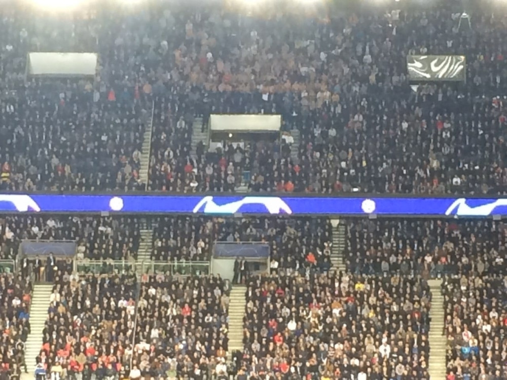 Navijači crveno-belih se poskidali do gole kože: F*ck you, Neymar! (VIDEO)