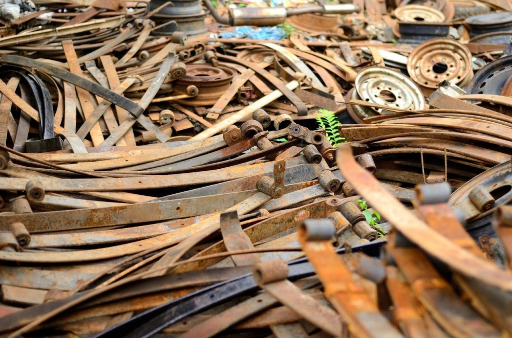 Ovaj doktor radi u paklu na Zemlji, a nedeljno sačuva 50 života pomoću AUTO-DELOVA I UDICA!