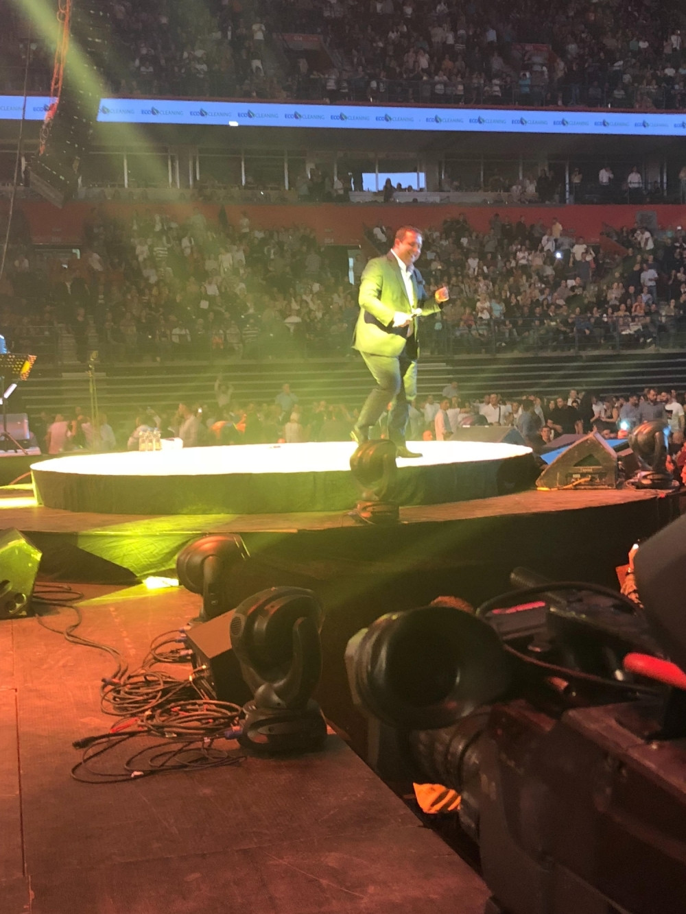 POSLUŠAJTE NOVU PESMU ŠABANA ŠAULIĆA: Izveo ju je naslednik kralja folka i oduševio 20.000 ljudi