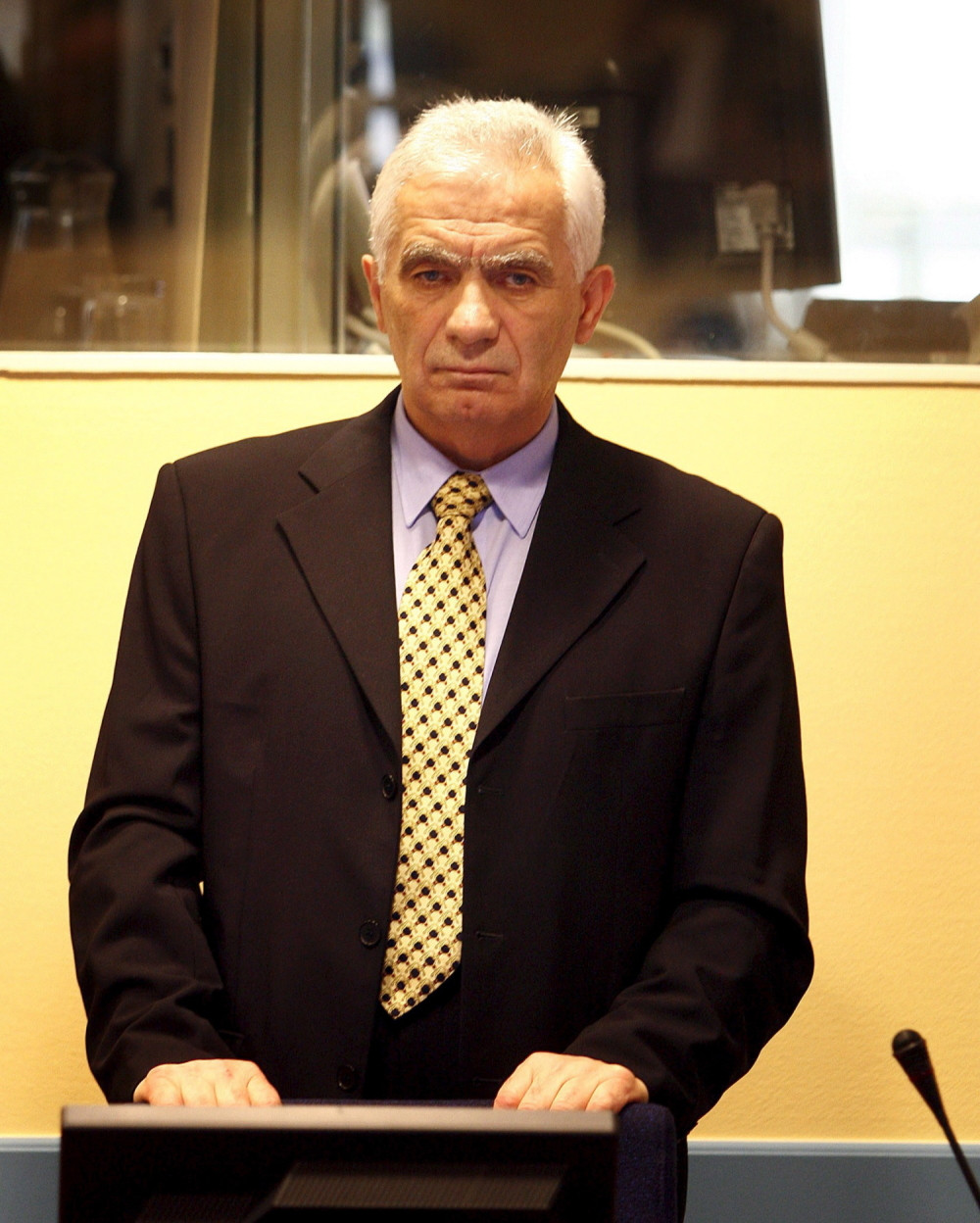 Momčilo Krajišnik završio u bolnici!