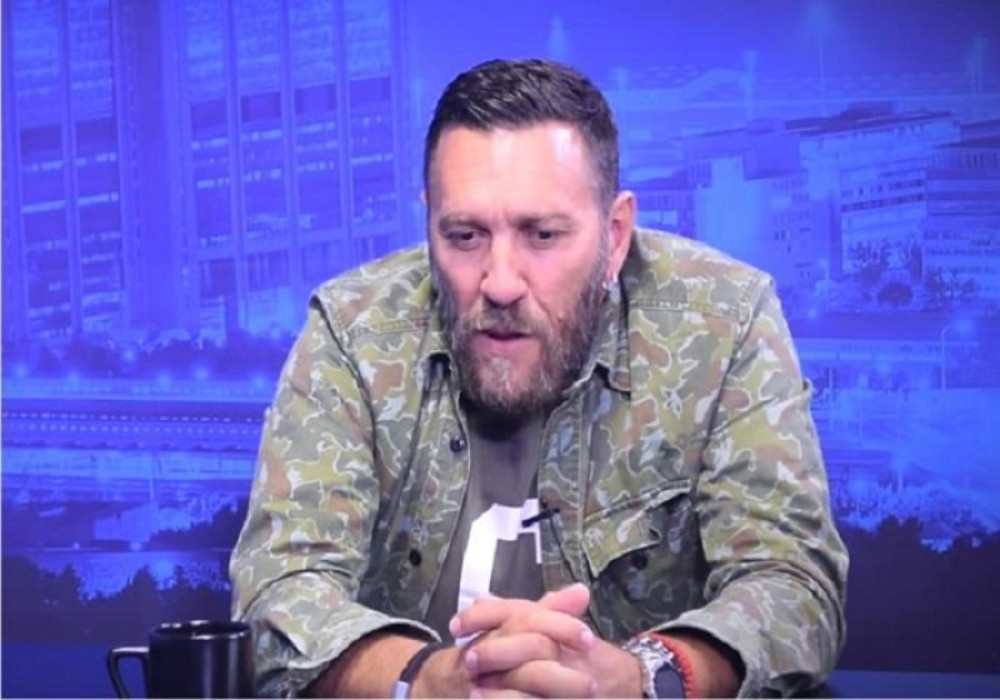 Nigor ponovo stao na ludi kamen, supruga mu je prava lepotica! (FOTO/VIDEO)