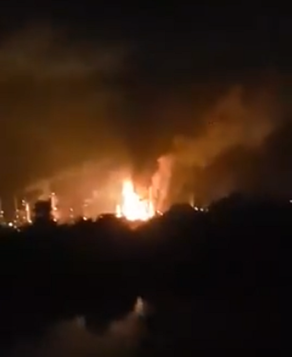 Izvedeni strahoviti udari na glavni grad Sirije! Eksplozije prolamaju miljama daleko!