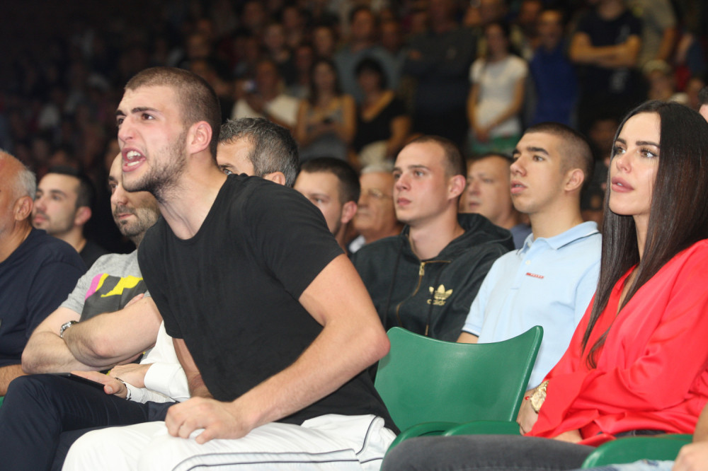 Hrvat napisao Veljku poruku nakon što je pobedu posvetio POKOJNOM ARKANU, a onda mu je Ražnatović uputio brutalan odgovor