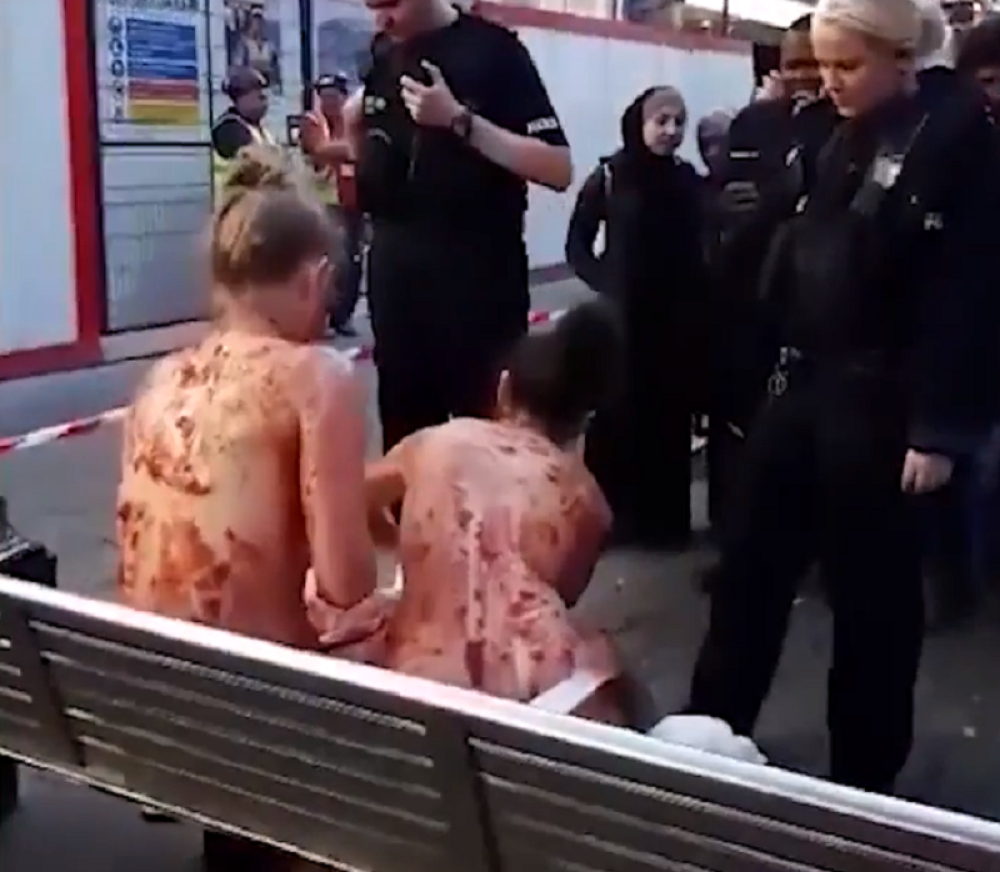 Gole devojke jedna drugu mazale džemom, pa umakale hleb, razlog je neverovatan (VIDEO)