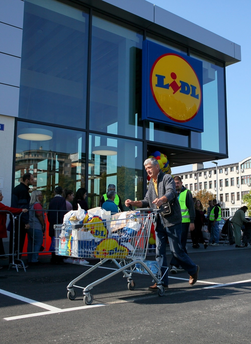 Niko ne zna kako izgleda vlasnik Lidla, ni u rodnom mestu ga ne bi prepoznali na ulici