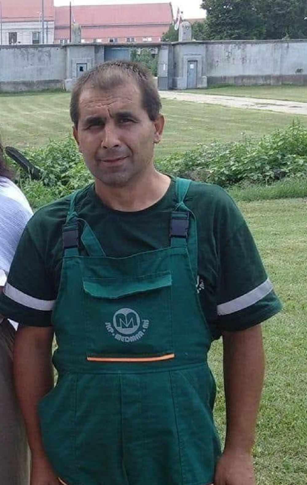 Ninoslav je iz kontejnera odneo punu kesu ošišane kose, a onda je stigla misteriozna poruka na vajberu!