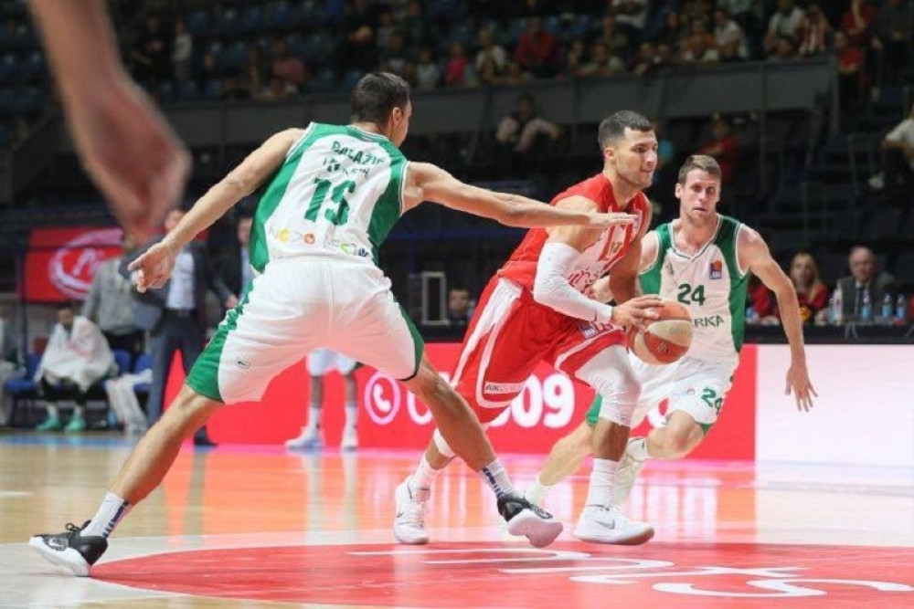 Zvezda protiv Krke nastavila seriju, CEO TIM se upisao u strelce (VIDEO + FOTO)