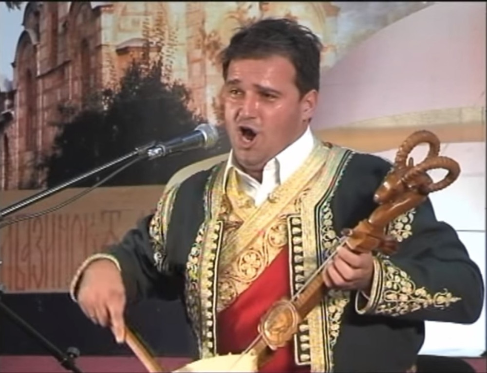 Guslaj s njima Vukota!