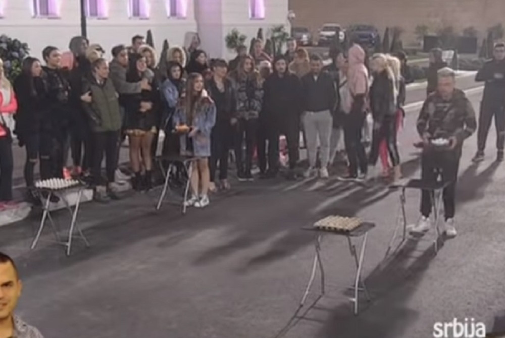 SVI SU GLEDALI NJENU AKCIJU ISPOD POKRIVAČA, A SADA JE IZBAČENA IZ ZADRUGE: Osvojila nikad manje glasova publike