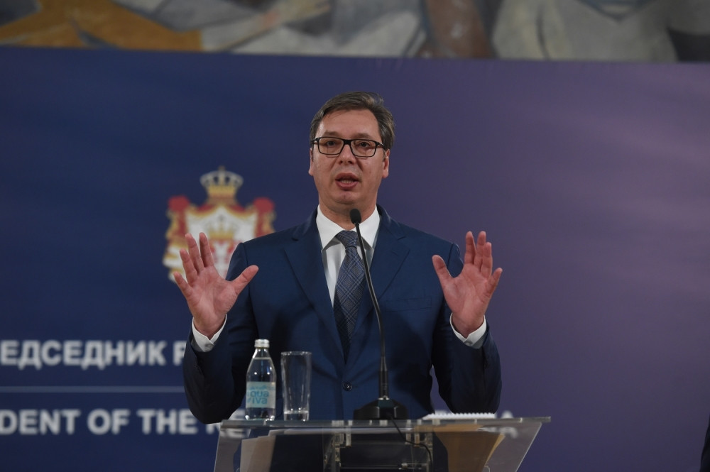 Vučić će se zalagati da OVA STRUKA IMA VEĆU PLATU!
