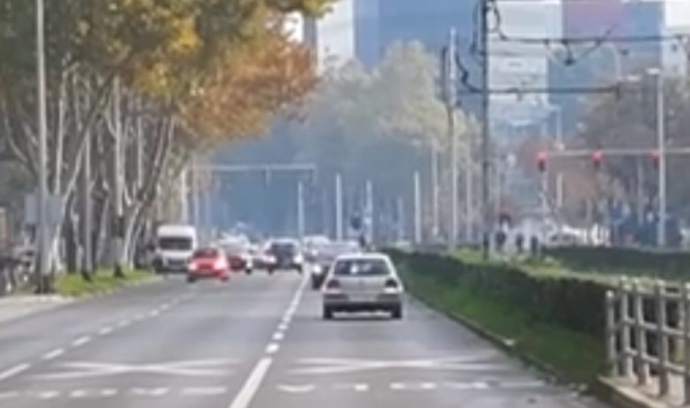 Usred grada vozio u suprotnom smeru, a kad je shvatio šta radi njegov potez ostavio je građane u ŠOKU (VIDEO)