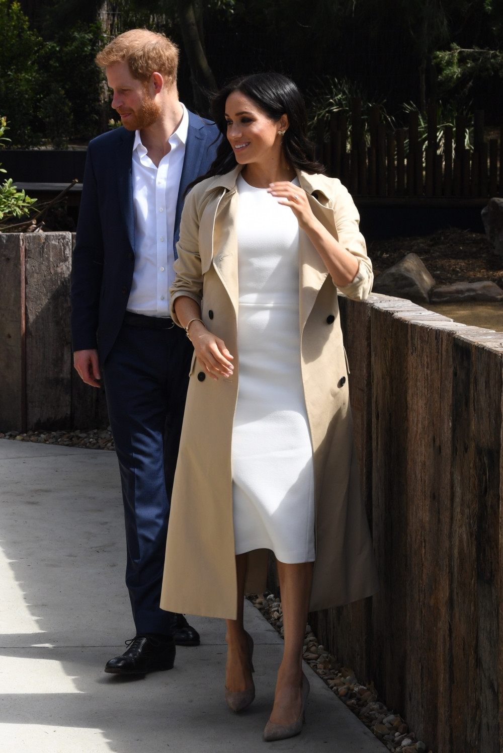 Megan Markl "prošetala" etiketu na crvenom tepihu! (FOTO)