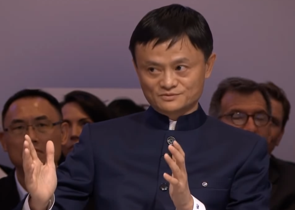 Milijarder se pojavio u javnosti, evo gde je bio!