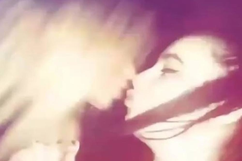 Oglasila se njena devojka: Bile smo zajedno više od godinu dana, prevarila me je sa kumom!